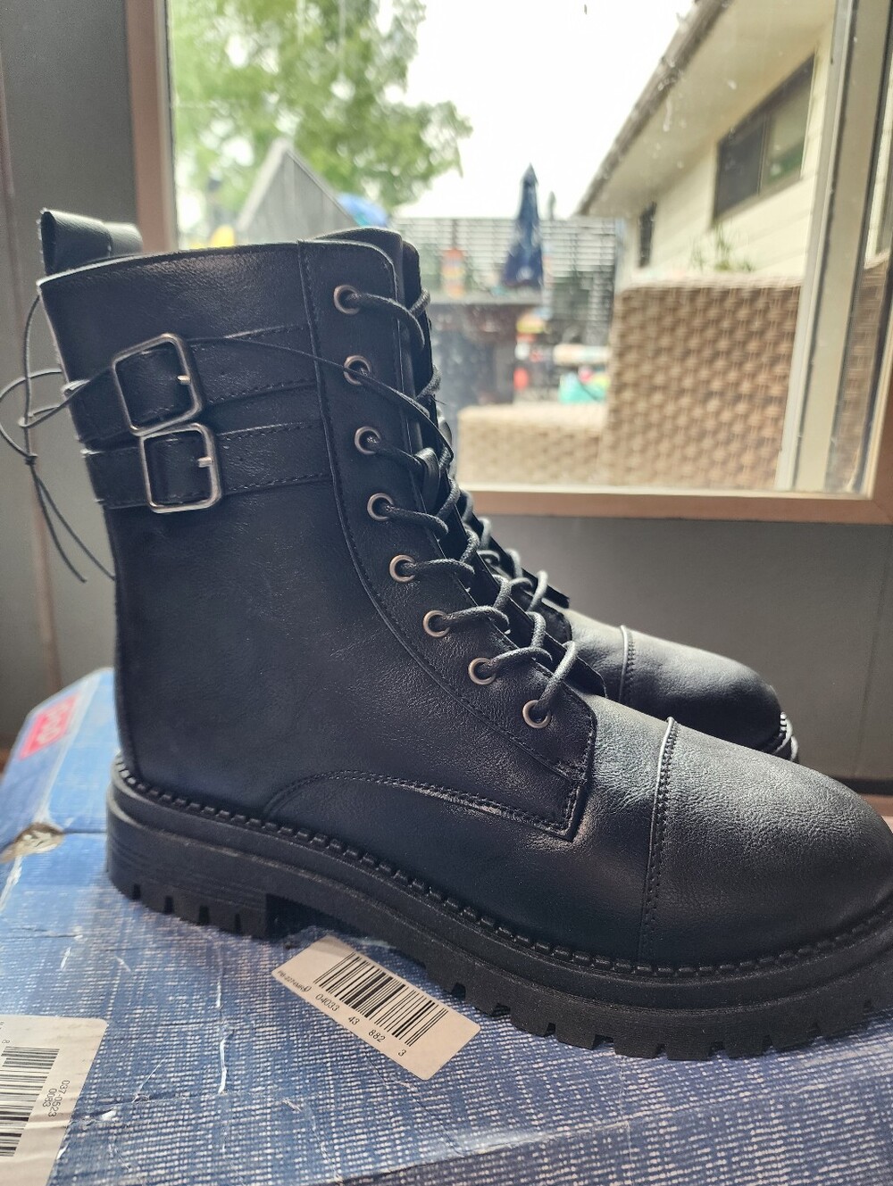 Black Smooth POP PERLLA Lace-Up Combat Boots